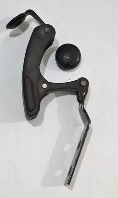 DAIHATSU FEROZA ROCKY SPORTRAK FOURTRAK QUARTER WINDOW LOCK HINGE ASSY Foto 1 de 4