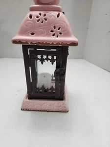 Linterna vela terrario colgante rosa de 10" de cerámica envejecida, vidrio y metal - Imagen 1 de 9