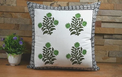 Juego de 2 fundas de cojín de algodón con estampado de bloques de mano con estampado de bordes indios Foto 1 de 4