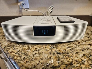 Vintage Bose AWR1-1W Wave Radio Stereo Off White USA Made Tested Works W Remote - Picture 1 of 12