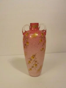 BEAUTIFUL 19th C. CRANBERRY ART GLASS VASE, INTERNAL SILVER MICA, ENAMEL DECOR. - Picture 1 of 12