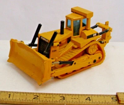 BULLDOZER JOAL OF SPAIN CATERPILLAR D10N Foto 1 de 3