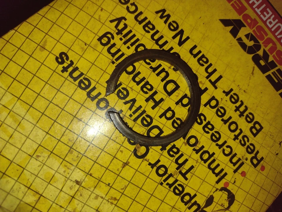 丰田陆地巡洋舰原始设备制造商轴扣环 90520-31007 FJ80 FZJ80 1975-2007 — 第 1/2 张图片