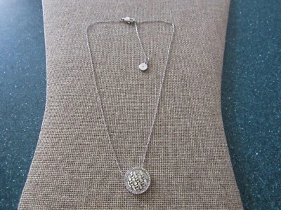 COLLAR COLGANTE PLATA LOGO FREGONA MONOGRAMA MICHAEL KORS MKJ5371040 Foto 1 de 4