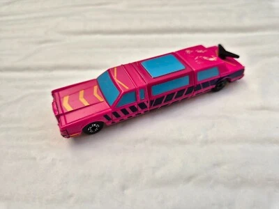 VINTAGE 1990'S MATCHBOX CONNECTABLES VEHICLES 3 PIECE PINK LIMO LIMOUSINE SET - Image 1 of 4