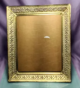 Cavalletto vintage ornato metallo oro filigrana 10" x 12" cornice pic vetro pizzo parete - Foto 1 di 10