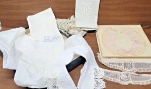 Lotto fazzoletti, colletto, ricamo usati vintage lavori cucito - Foto 1 di 24