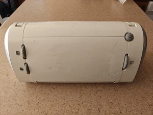 Cricut CRV001 elektronische Schneidemaschine - ohne Netzkabel. - Bild 1 von 6