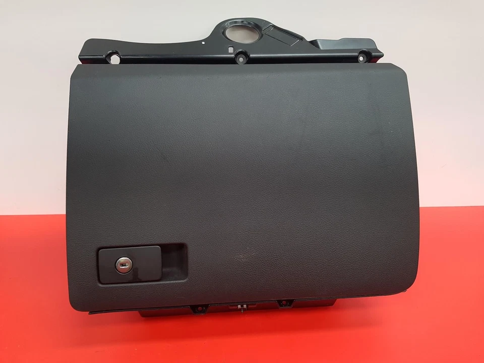 Guantera Volkswagen Passat 2009 302857114 Foto 1 de 4