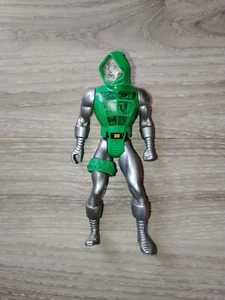 Figurine Docteur Doom Marvel « SECRETS WAR/GUERRES SECRETES » vintage 1984 - dr - Picture 1 of 2