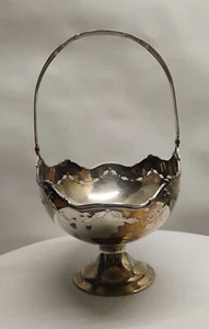 Derby Silverplate Co 1299 EPNS #7145 Lg Centerpiece Reticulated Basket w Handle - Picture 1 of 2