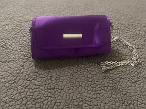 Younique Crossbody Shoulder Makeup Cosmetics Bag Purple Long Chain Purse Handbag - Picture 1 of 9