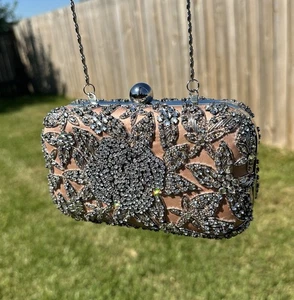 Moyna Couture Box Bag With Floral Crystal Designs - Picture 1 of 13