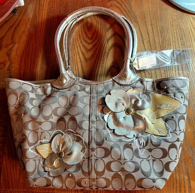 ТРЕНЕР подпись через плечо сумочка с короткими ручками сумка цветочный аппликация F16276 хаки золотой отделки - Изображение 1 из 4