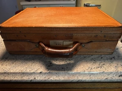 vintage HARTMANN suitcase LEATHER luggage bag 18x13x5 brown LARGE briefcase lock - Image 1 of 4