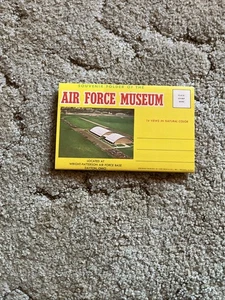 Souvenirmappe des Luftwaffenmuseums Dayton Ohio 14 Ansichten Neu - Bild 1 von 3