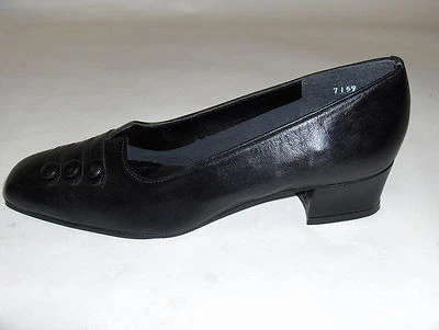 MAGDESIANS CA US SHOES SIZE 6 N NARROW BLACK NAPPA SHELLY LEATHER PUMPS CLASSIC - Image 1 of 4