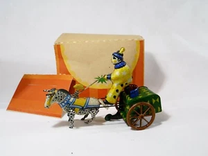 Clown sur charrette russe URSS 456-БЛ tôle moteur clé Tin toy 19 cm in box - Picture 1 of 7