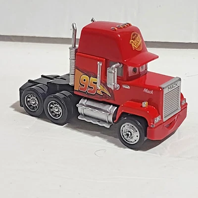 Remolque tractor Mack Rust-eze Disney Pixar CARS cabina SOLO Mattel diecast 4"L 2"H Foto 1 de 4