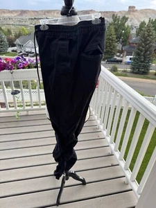 DIVIDED BY H&M HERREN JOGGINGHOSE SCHWARZ BAUMWOLLE, GR. 34, TOP ZUSTAND UND GEPFLEGT - Bild 1 von 16