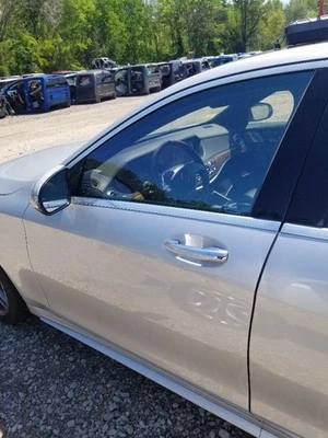 15 2015 MERCEDES S550 222 TYPE DOOR FRONT LEFT DRIVER SILVER  - Image 1 of 4