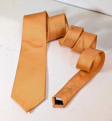 Gravata Egara vibrante laranja salmão 100% seda - Imagem 1 de 4