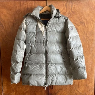 Jaqueta com capuz MONCLER feminina tamanho 0 cinza vintage - Imagem 1 de 4