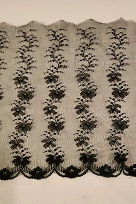 Черная кружевная ткань, 9 дюймов на 7 плюс ярдов, новая - Изображение 1 из 2