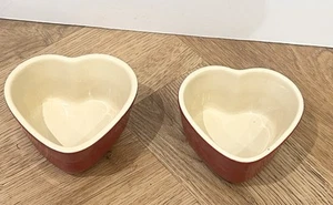 2 X LE CREUSET RED HEART SHAPE RAMEKINS DISHES DESERT - Picture 1 of 4