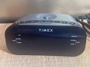 Timex AM FM Dual Alarm Clock Radio Digital Tuning Programmable Sleep Timer - Picture 1 of 5