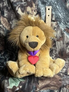 Hallmark Kitt King Of Hearts Lion Plush Red Gold Crown Red Heart Sitting - Picture 1 of 5