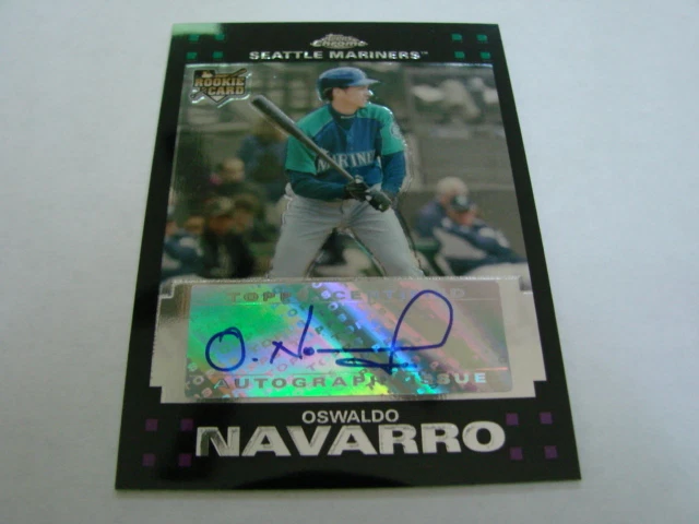 2007 Topps Chrome # 363 Oswaldo Navarro Autograph / Signed card (B3) Mariners - Image 1 of 1