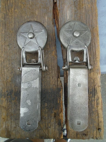 ANTIQUE/PRIMITIVE ORIGINAL BARN DOOR ROLLERS STARS RESTORED Cover