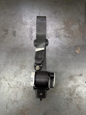 Conjunto de retrator de cinto de segurança traseiro direito Subaru Forester passageiro 2009-2013 fabricante de equipamento original - Imagem 1 de 3