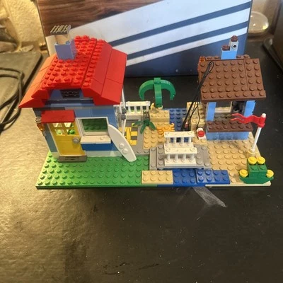 LEGO CREATOR: Seaside House (7346) - Image 1 of 4