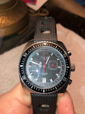 Reloj cronógrafo de cuarzo de acero inoxidable Zodiac Sea Dragon vintage - esfera negra Foto 1 de 4