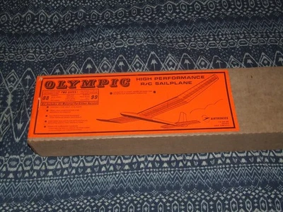 NUEVO EN CAJA KIT DE AVIÓN MODELO BALSA R/C AITRONICS OYLMPIC 99 AMA NATS GANADOR Foto 1 de 3
