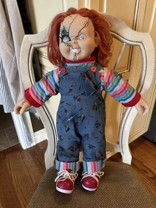 Muñeco Chucky tamaño real 25" Bride of Chucky Good Guys Child’s Play Good Guys ~ cuchillo faltante - Imagen 1 de 5