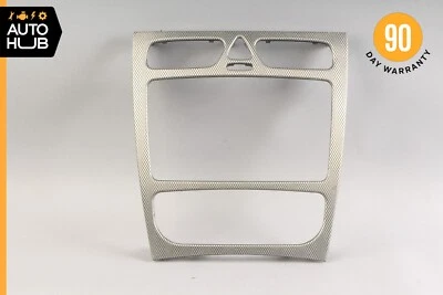 01-04 Mercedes W203 C230 C240 C320 Consola Central Radio Borde Bisel Panel Fabricante de Equipo Original Foto 1 de 4