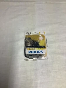 2005 PT Cruiser Headlight High Beam. Open Box. #9006 - Picture 1 of 2