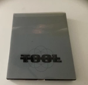 2001 Tool Salival CD/DVD box set. Includes slipcover, book - Foto 1 di 4