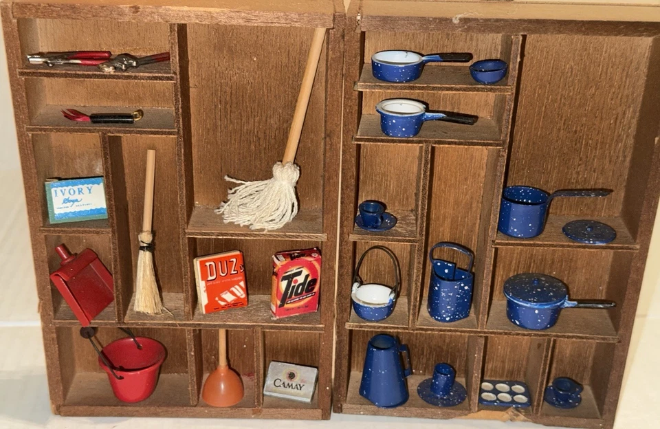Casa de bonecas tamanho miniatura cozinha loja de campo com decoração de vitrine de madeira VINTAGE - Imagem 1 de 4