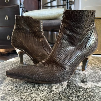 $1K Botas DRIES VAN NOTEN (36.5/6.5) Cuero Genuino Piel de Serpiente Tacón Punta Marrón Foto 1 de 4