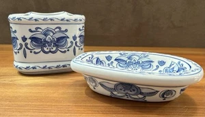 Chinoiserie Blue & White Bathroom Set ~ Soap Dish & Toothbrush Holder Floral - Picture 1 of 6