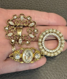 Vintage 1928 Marke Strass Kunstperlen tragbar Modeschmuck Brosche Anstecknadel Lot - Bild 1 von 7