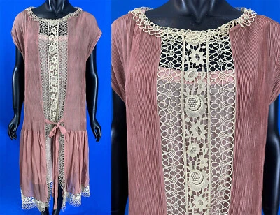 De colección 1920 Rosa Polvorienta Seda Pintuck Pliegues Encaje Polonesa Overdress & Slip Foto 1 de 4