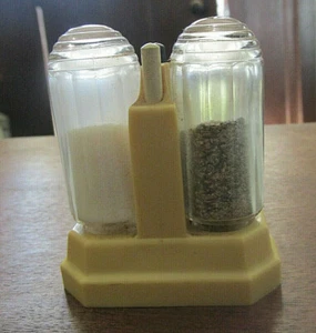 SET SHAKER SALE E PEPE BOTTIGLIE VETRO DISPENSER TUFFO METALLO IMPERIALE CAMPEGGIO + - Foto 1 di 4