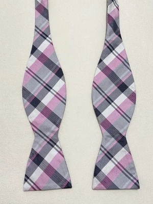 Chaps Gris Cuadros Seda Auto Pajarita Mano M En China Ex Con Foto 1 de 3