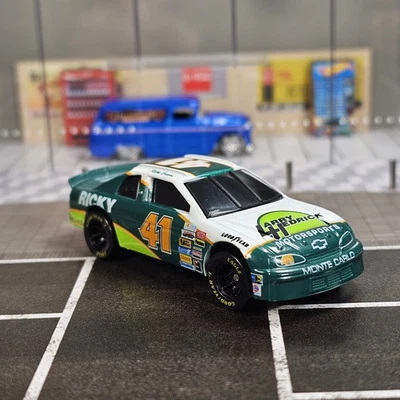 Ricky Craven #41 Larry Hedrick 1995 Racing Champions 1:64 Monte Carlo Diecast  Foto 1 de 4