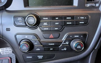 KIA OPTIMA 2011-2013 CONTROL DE TEMPERATURA CALOR/AC 1738003 Foto 1 de 4